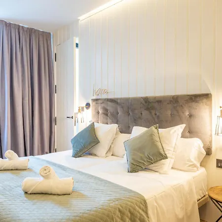 Metropolitan By Staynn *