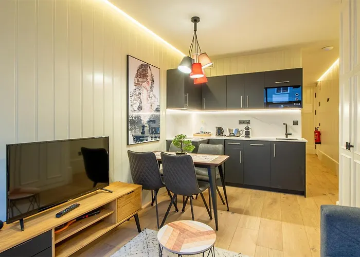 Metropolitan By Staynn Bilbao