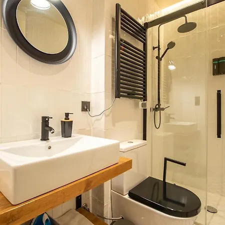 Metropolitan By Staynn