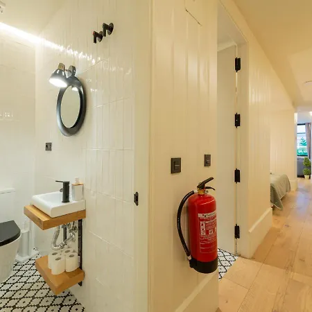 Metropolitan By Staynn Bilbao