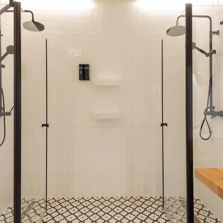 Metropolitan By Staynn Apartment