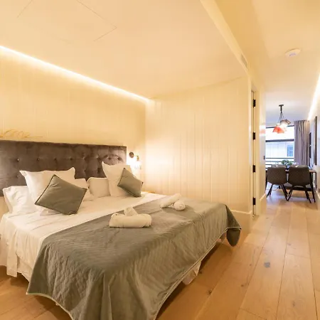 Metropolitan By Staynn Apartment *