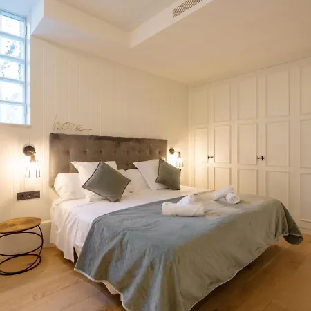 Metropolitan By Staynn Apartment