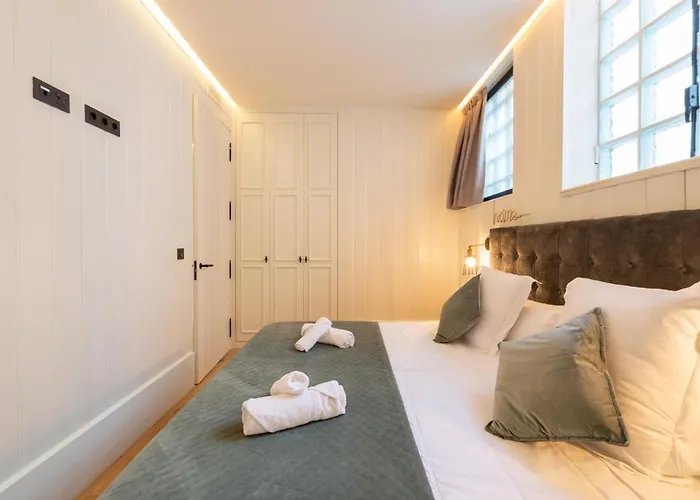 Metropolitan By Staynn Bilbau